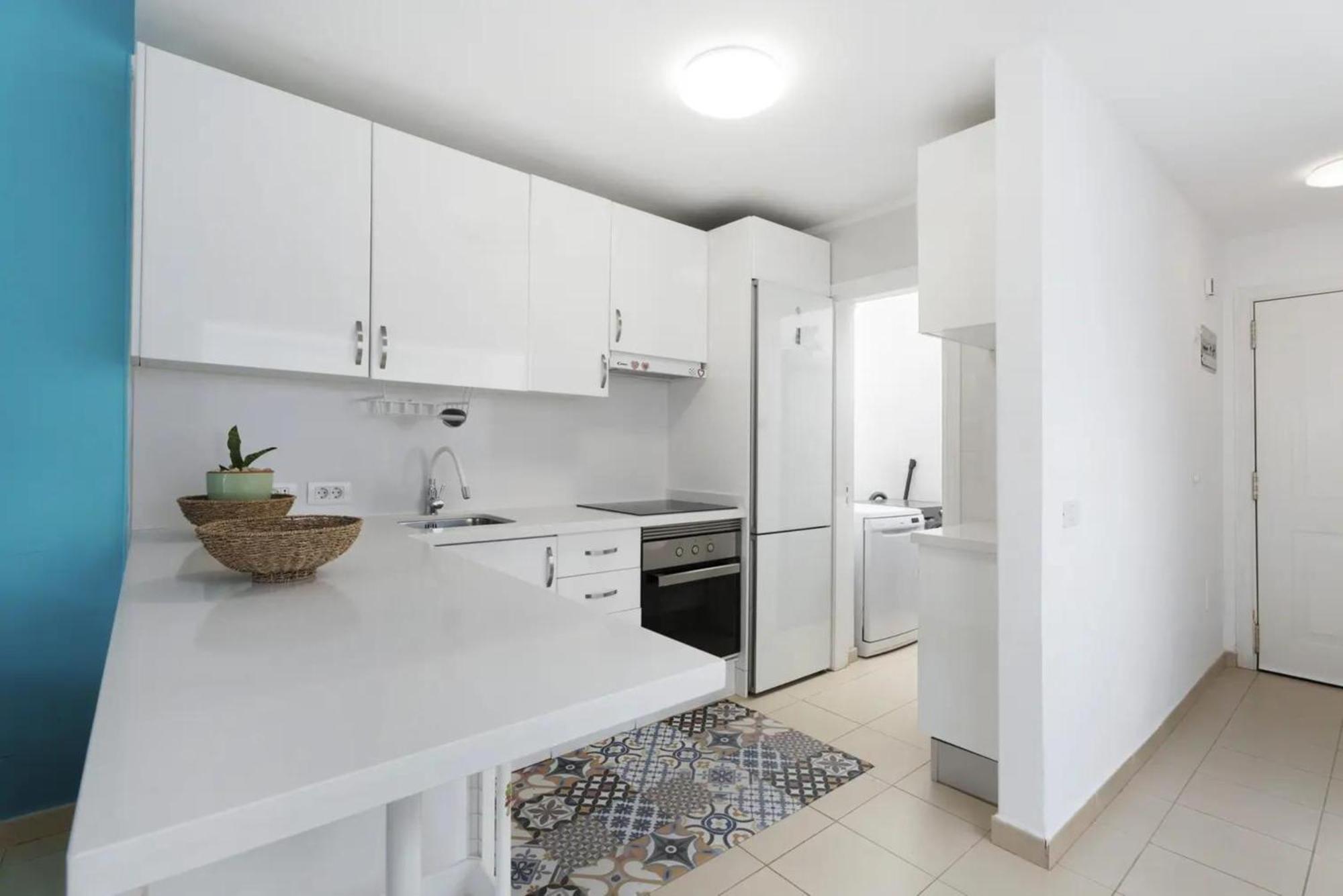 Child-Friendly, 3-Bedroom Apartment With Garden Near The Aqualand Costa Adeje  Exteriör bild